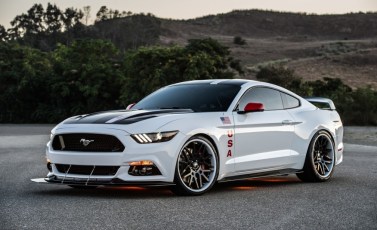 2015-Ford-Mustang-GT-Apollo-Edition-102-876x535