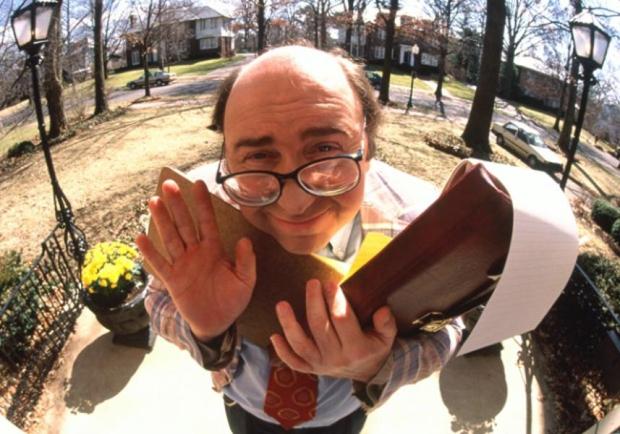 door-to-door-salesman